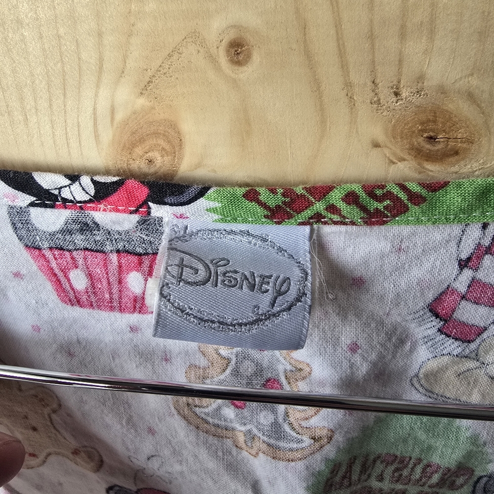 Disney Mickey Mouse Christmas Nurse Scrub Top Womens 3XL - Picture 6 of 9